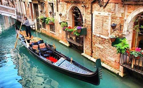 You should try Gondola on your Europe Tour Package